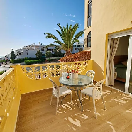 Sea Views Danuria Apartamento *