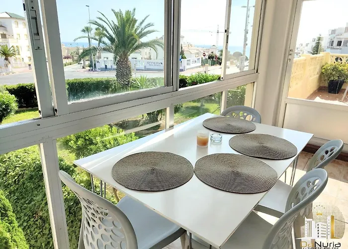 Sea Views Danuria 公寓 托雷维耶哈